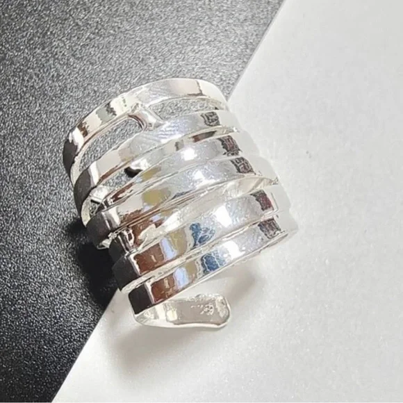 Vintage Punk Ring !! Silver Wrap Solid Metal. SZ- 5 New! - Picture 3 of 8